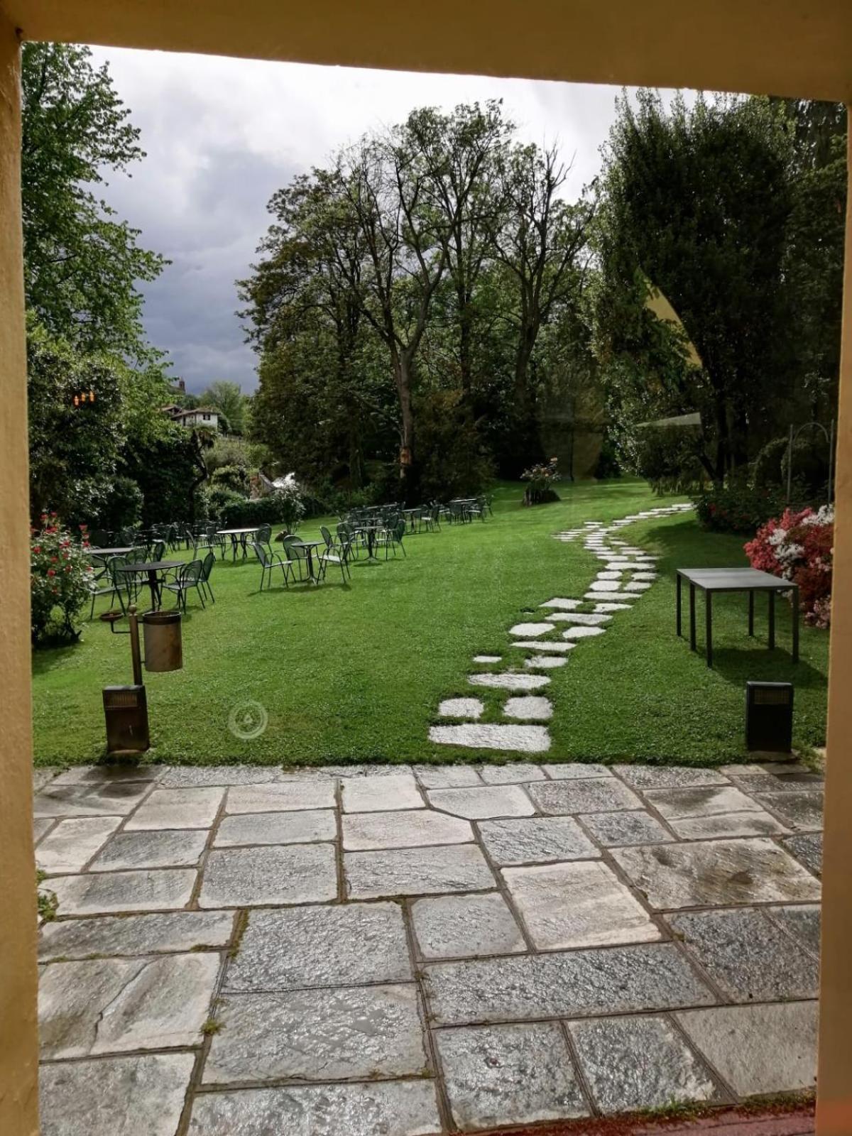 Hotel Castello Rosso Costigliole Saluzzo Zewnętrze zdjęcie