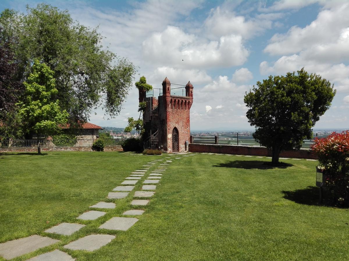 Hotel Castello Rosso Costigliole Saluzzo Zewnętrze zdjęcie