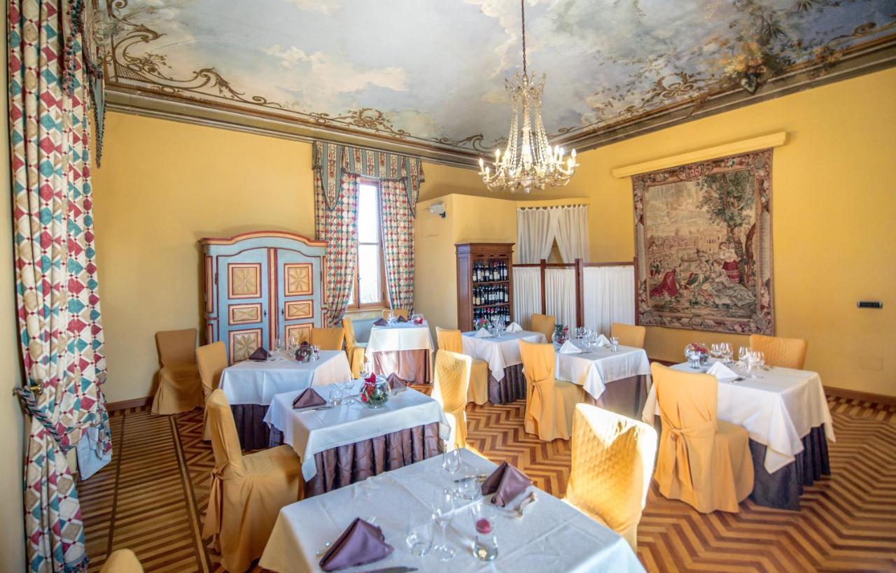 Hotel Castello Rosso Costigliole Saluzzo Zewnętrze zdjęcie