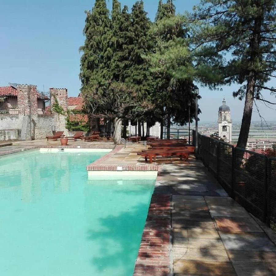 Hotel Castello Rosso Costigliole Saluzzo Zewnętrze zdjęcie